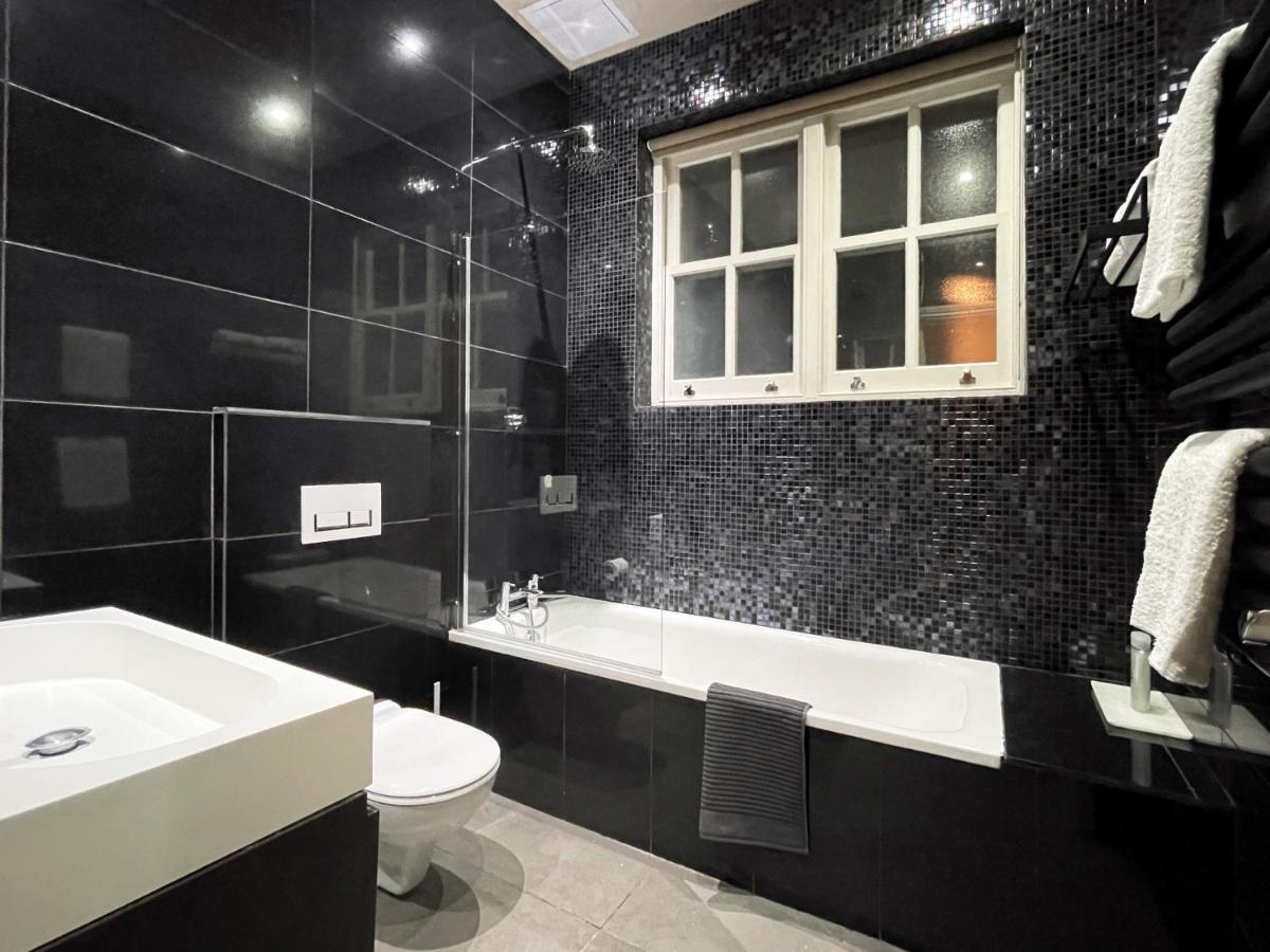 Elizabeth'S Place - London'S Hidden Gem Bagian luar foto